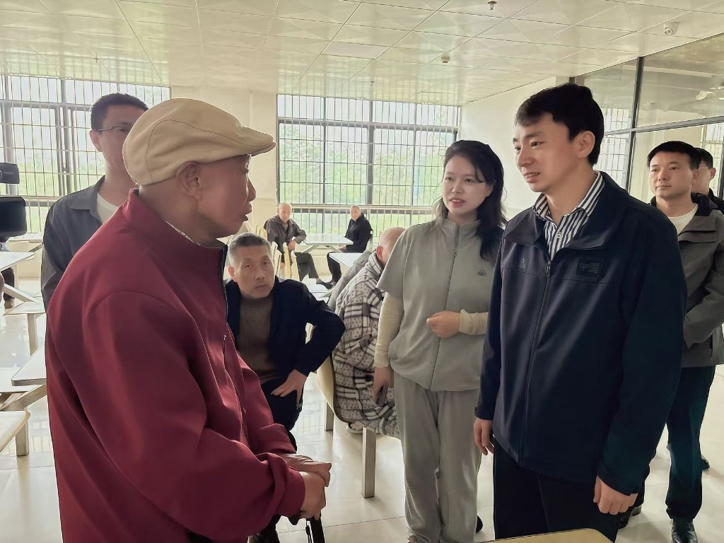 市領(lǐng)導(dǎo)赴衡南縣調(diào)研民政工作并走訪慰問困難群眾